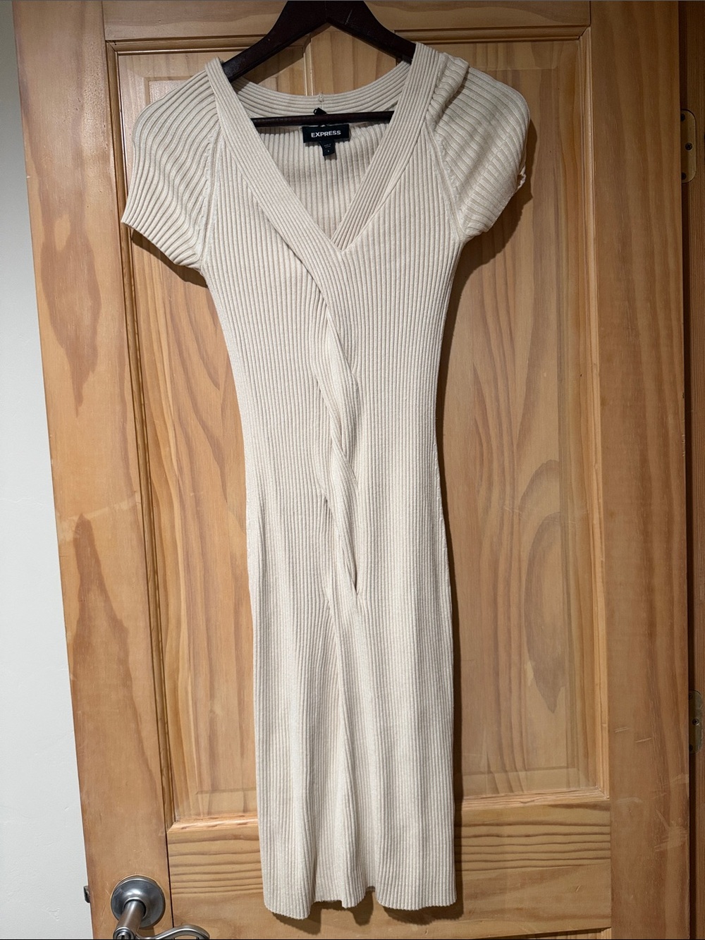 EXPRESS Cream Ribbed V-Neck Sweater - Picture 2 of 2